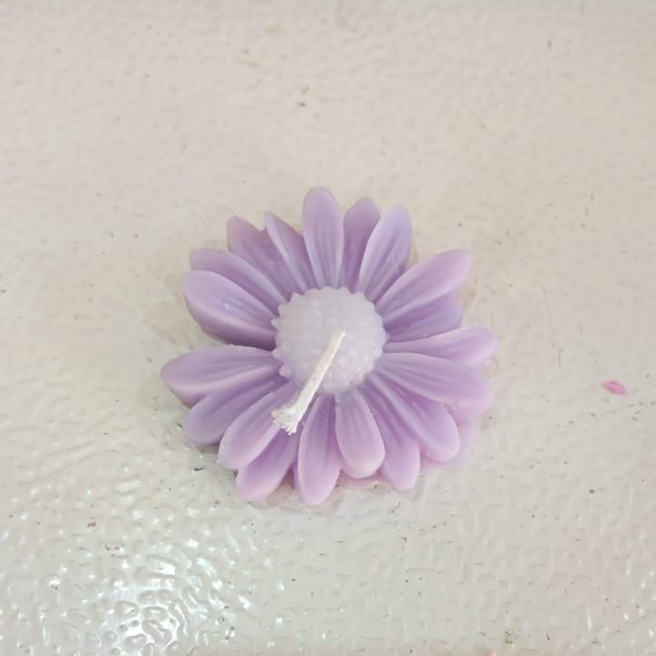 daisy flower candlee 