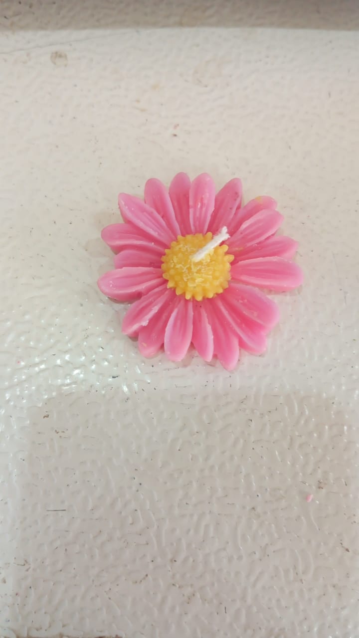 daisy flower candlee